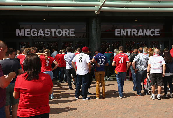 Manchester United v Tottenham Hotspur - Premier League