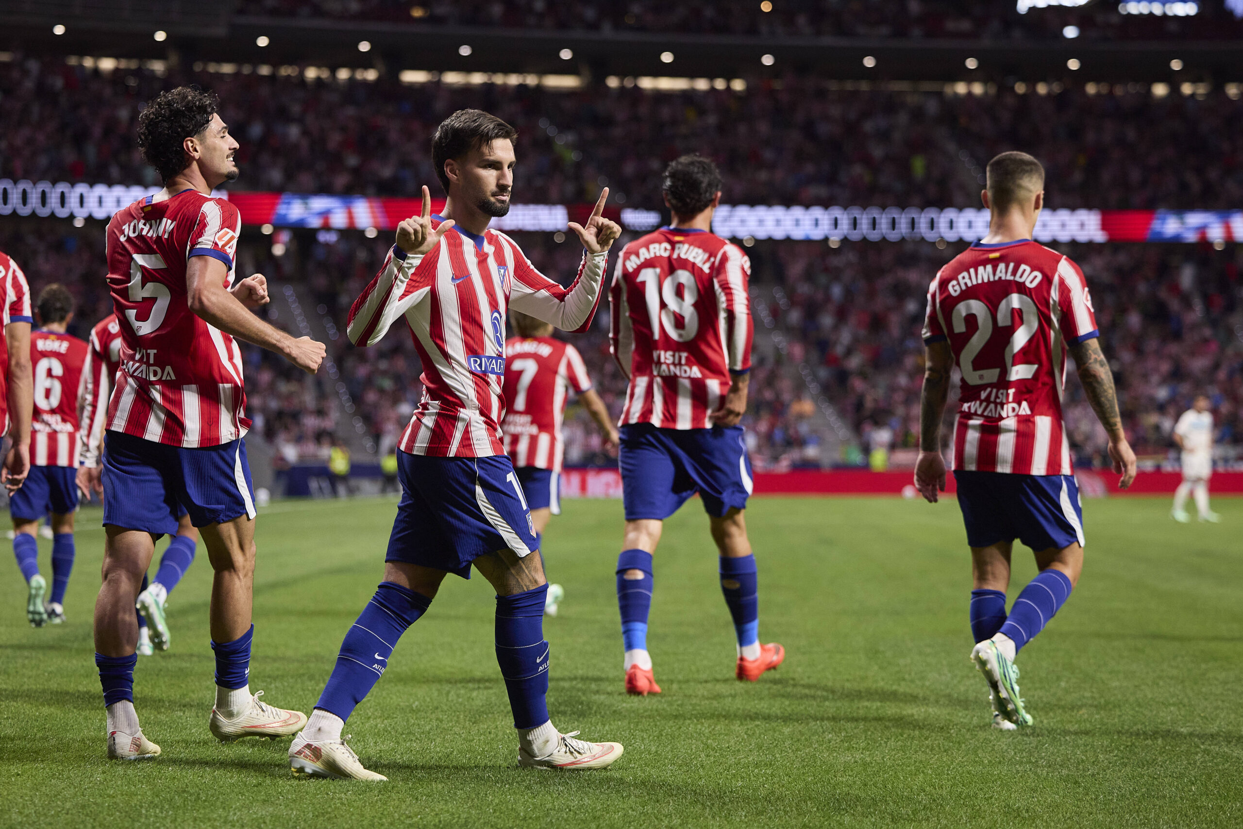 El Atleti se calienta antes del derbi capital goleando a Osasuna