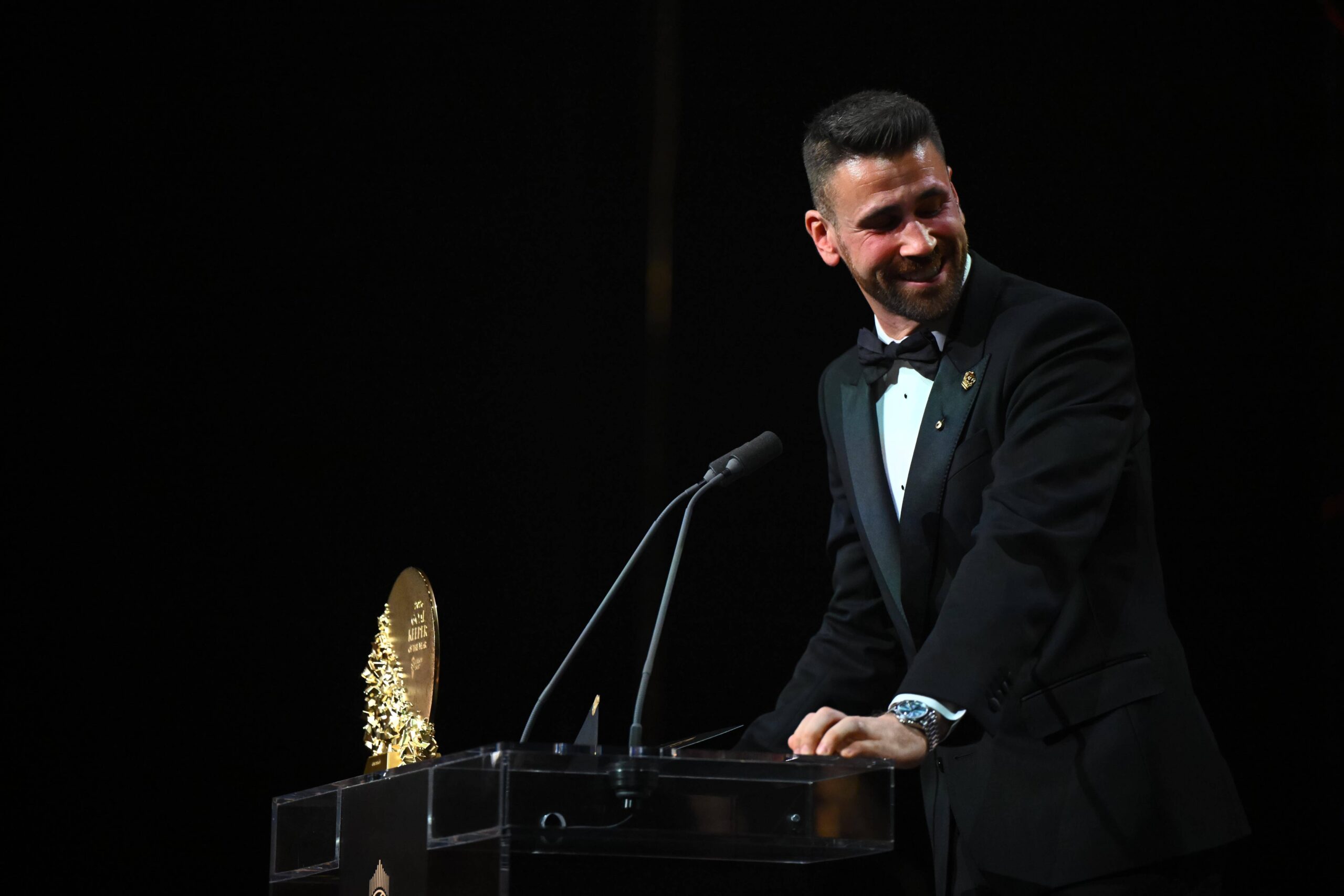 Unai Simón deslumbra en la Gala del Balón de Oro con un discurso memorable